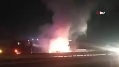 Ankara'da Takla Atan Araç Yanarak 2 Yaralı Bıraktı