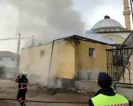 Köy Evini Yakan Yangın Söndürüldü - Çankırı