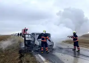 Çankırı Ünür'de Hafif Ticari Araç Yandı