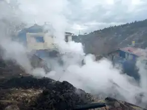 Köy Evi ve Ahırı Yandı