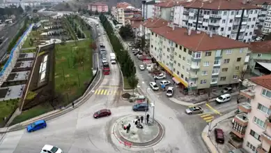Şehir Merkezindeki Refüj Yenilendi