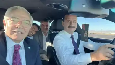 Siyasi Figürün Lüks Araç Fotoğrafı Tartışma Yarattı