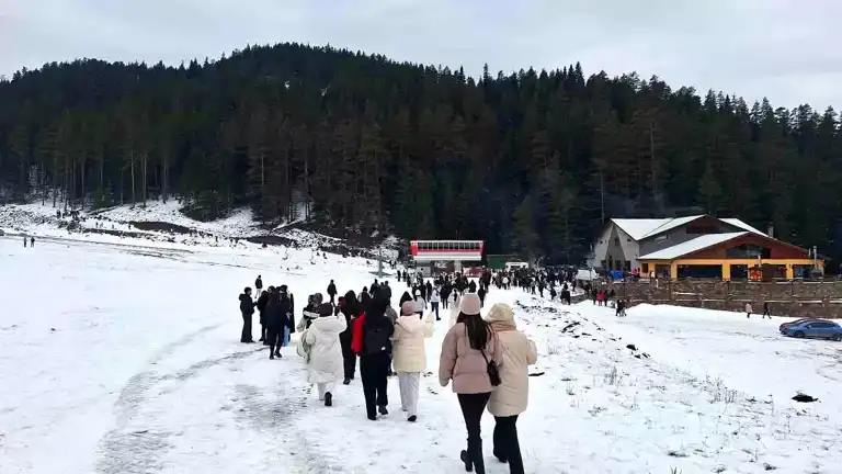Çankırı Öğrencileri Ilgaz Dağı'nda Kar Keyfi Yaptı!