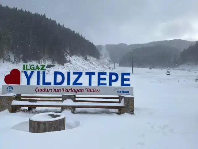 Dağ Eteklerindeki Kayak Merkezinde Sezon Başladı!